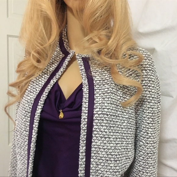 ST. JOHN  BLOUSE 92% SILK GORGEOUS PURPLE FIGURE FLATTERING LARGE - Picture 9 of 9